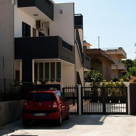 Mareinsicilia: Appartamenti Larica Cava dʼAliga Kültér fotó